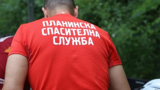 Медицински хеликоптер е транспортирал мъж който е изпаднал в безсъзнание