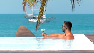 Бизнесменът милионер и инфлуенсър Матю Лепър търси личен асистент който да