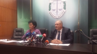 Прокуратурата още не казва има ли натиск за уволнението на главсека Костов