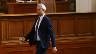 Възраждане започва програма за ограмотяване на европейските партньори за фактологическата