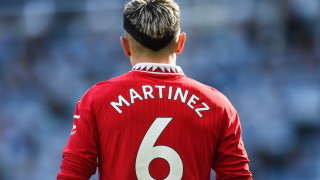 Аржентинският футболист на Манчестър Юнайтед Лисандро Мартинес ще отсъства за