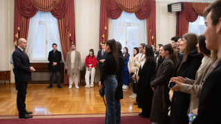 Справянето с корупцията и с олигархичните зависимости е от ключово