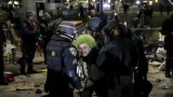 Полицията и пропалестински демонстранти се сблъскаха в Калифорнийския университет