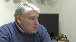 Председателят на сдружение ЦСКА Завинаги Александър Чакмаков продължава да работи