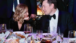 Илон Мъск каза в сряда че не е имал романтични отношения