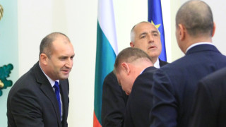 Политолози отчитат, че само Радев респектира ГЕРБ