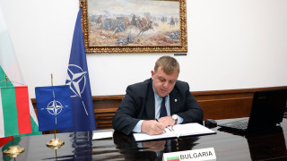 Единадесет страни членки на НАТО включително и България подписаха Писмо
