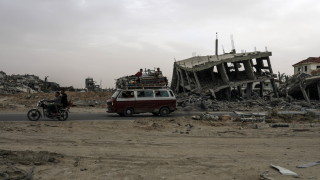 Израелските въздушни сили нанесоха удар по бежанския лагер Бурейдж в