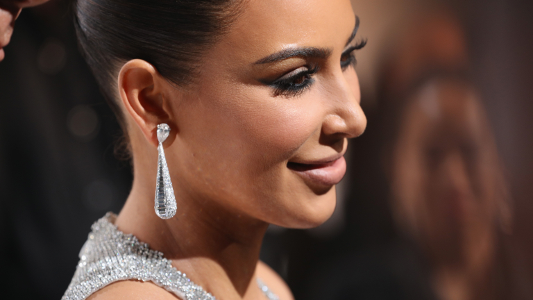 Ким Кардашиян била агент на разврата