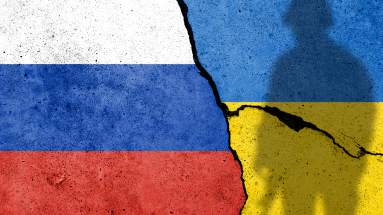 Руските войски достигнаха покрайнините на украинската столица Киев, информира Асошиейтед