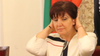 Цвета Караянчева обвинява Радев в метеж и безредици