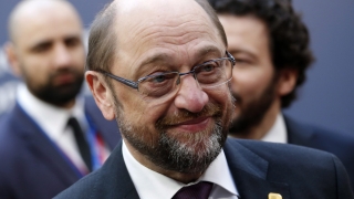 Зигмар Габриел с изненадващо решение - предлага Шулц да се бори с Меркел за канцлер