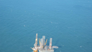 Конгресът на САЩ разрешава добива на нефт в Мексиканския залив