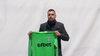 Вратарят Мартин Луков подписа договор с Арда След среща със