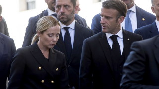 Френският президент Еманюел Макрон и италианският премиер Джорджия Мелони във