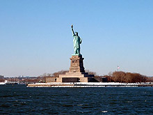 Статуята на свободата става на 125 години