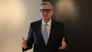 Решението да се смени ръководството на НДК бе правилно Това