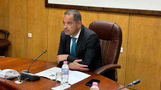 Министър Калин Стоянов проведе видеоконферентен разговор с Василис Кикилиас