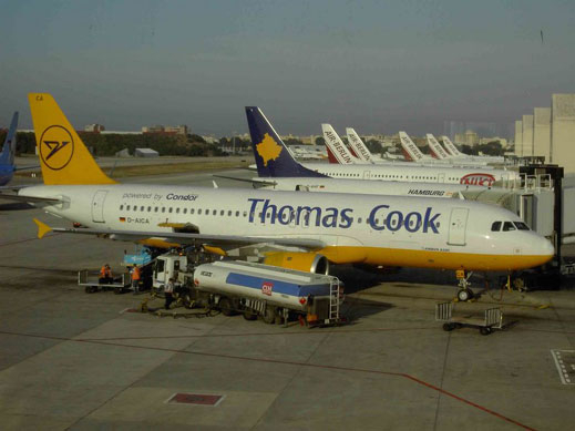Karstadt и Lufthansa си поделят Thomas Cook 