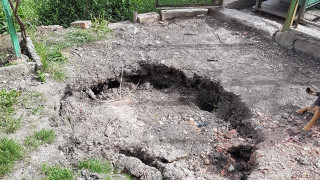 Къщи в пернишкия квартал "Рудничар" потъват заради незаконен добив