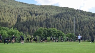 Локомотив Пловдив записа победа в първата си контрола Смърфовете се