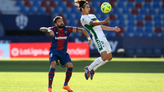 Лошото време в Испания отложи още един мач от Ла