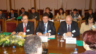 Василев открива ФАР-проект за обучение на администрацията