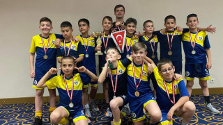 Истински фурор направи детският футболен отбор на Възраждане 2020 родени