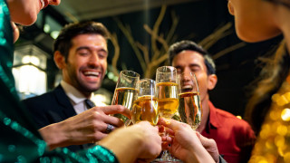 Посрещането на новата година обикновено не минава без шампанско или