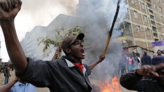 Полицията на Кения откри огън по протестиращите които не приемат