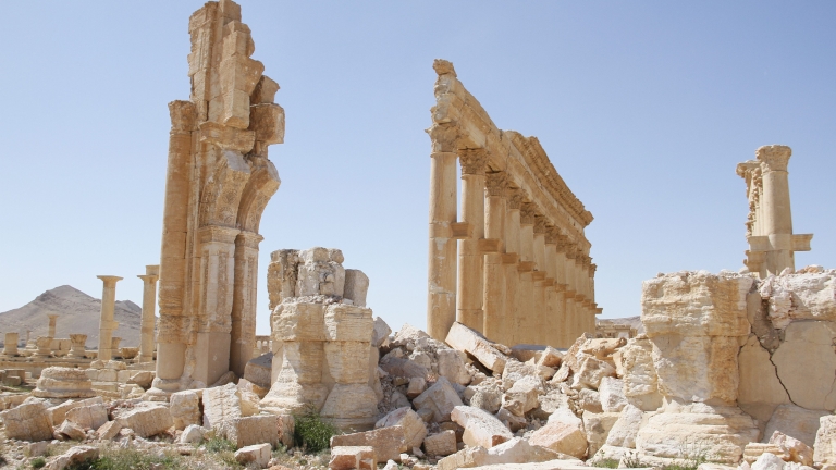 Москва показа нови разрушения в древния Палмира