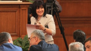 Депутатите приеха на първо четене законопроект за изменение на Закона