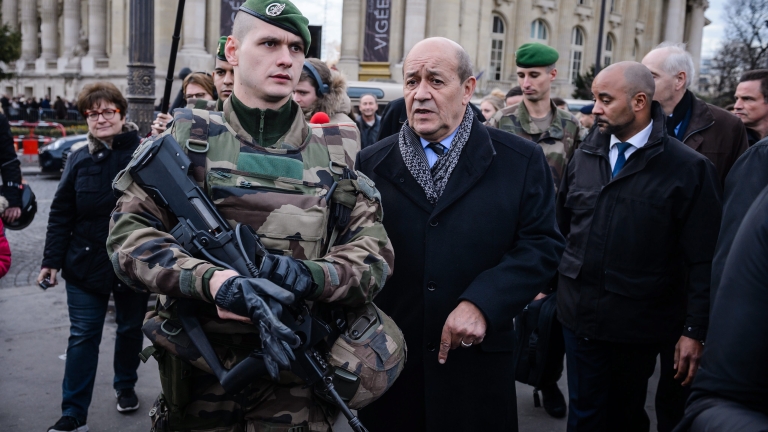 Париж: Терористите могат да се възползват от мигрантската вълна към Европа