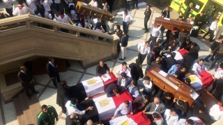 22-годишен атентатор ударил катедралата в Кайро