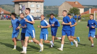 Младият северномакедонски централен бранител с български паспорт Виктор Марковски е