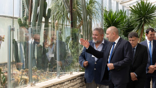 Радев "за" климатичната неутралност, но със скорост, която можем да си позволим