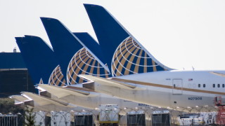 Авиокомпании са отменили над 2000 полета в петък създавайки хаос