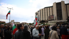 Шествие за мир с руски знамена се проведе в София