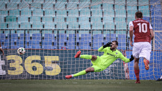 Вратарят на ЦСКА Густаво Бусато спаси отбра си от разгром