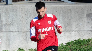 Защитникът на ЦСКА Адриан Лапеня говори в подкаста CordobaDeporte където