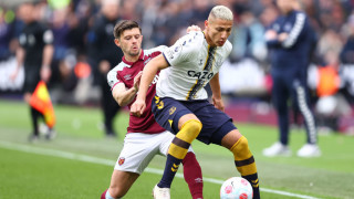 Нападателят на Евертън Ричарлисон е трансферна цел на Челси съобщава