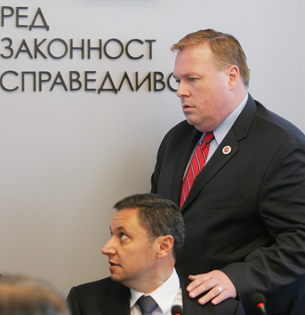 US републиканец ни се извини за Уорлик