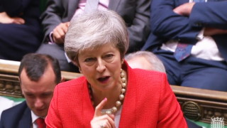 Премиерът на Великобритания Тереза Мей все още смята че Обединеното