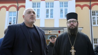 Борисов недоволен, че дарителите за храмовете са малко