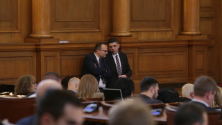 Депутатите приеха на първо четене промени в Закона за административното