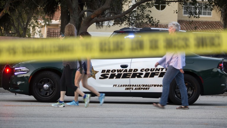 В САЩ отчетоха 12-годишен връх на нападенията с огнестрелно оръжие в училище