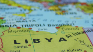 Повреденият руски танкер за втечнен природен газ Arctic Metagaz който