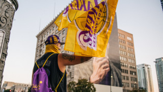 Отборът на Лос Анджелис Лейкърс представи новия си старши треньор