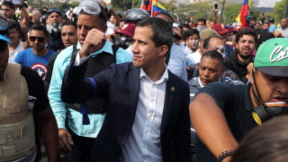 Временният президент на Венецуела Хуан Гуайдо обяви на митинг в