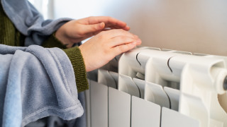 Няколко столични района останаха без топла вода и парно заради